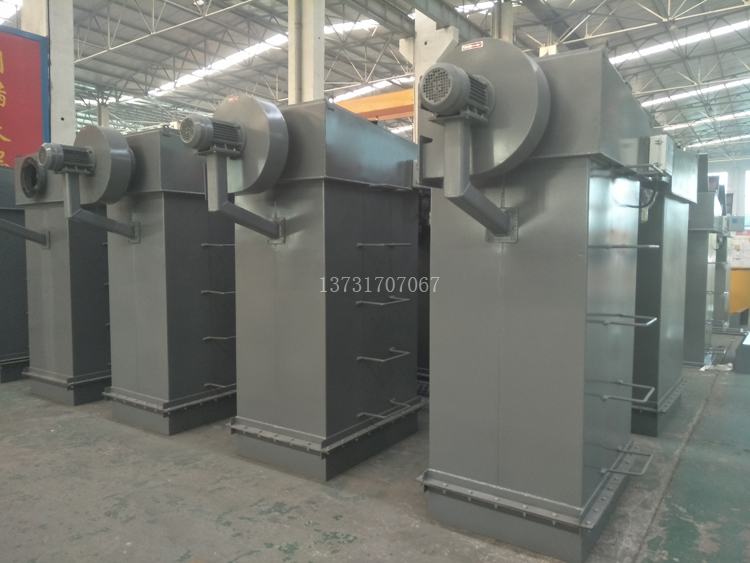 2018年最新研發(fā)15m2、25m2倉(cāng)頂布袋除塵器投放市場(chǎng)